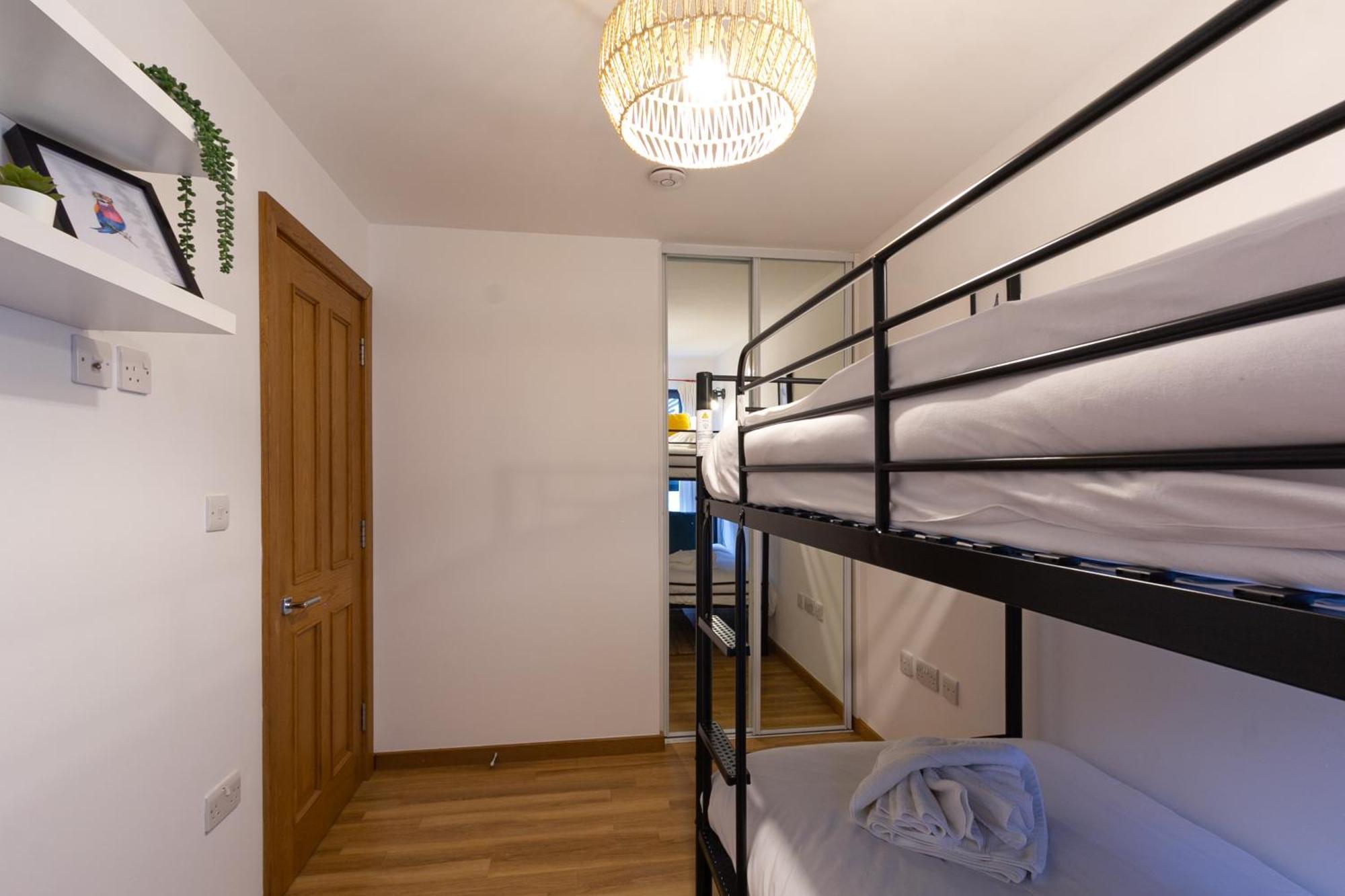 Apartment Elegance At The Lanes-3bd Brighton