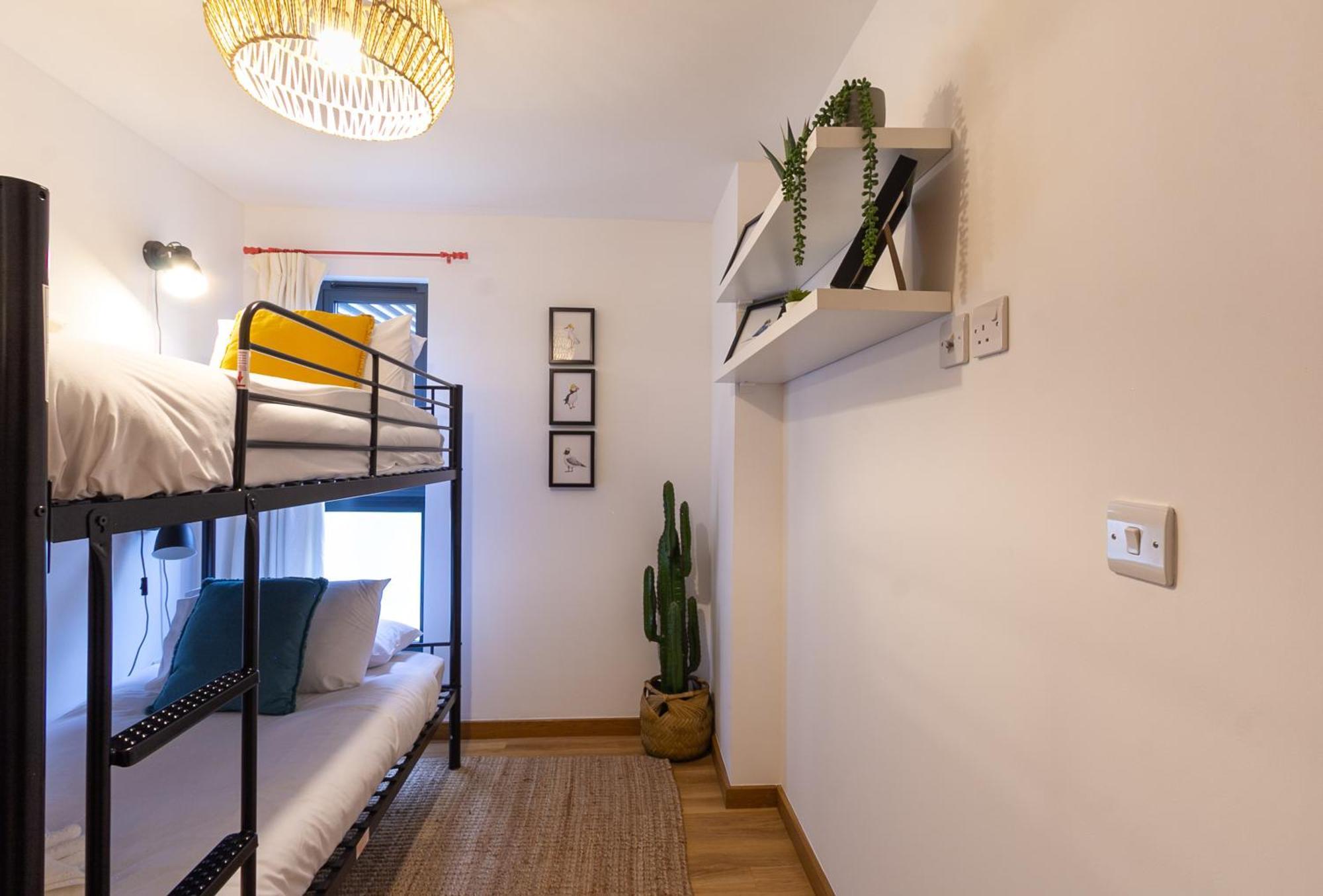 Apartment Elegance At The Lanes-3bd Brighton